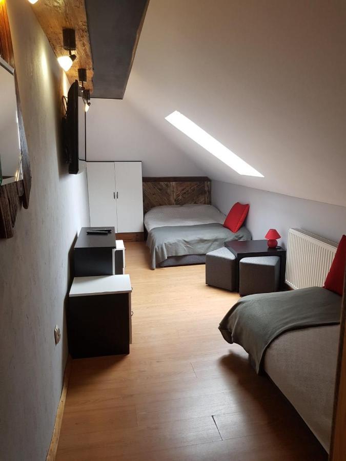 Na Stawach Guest House Stryszow Eksteriør bilde