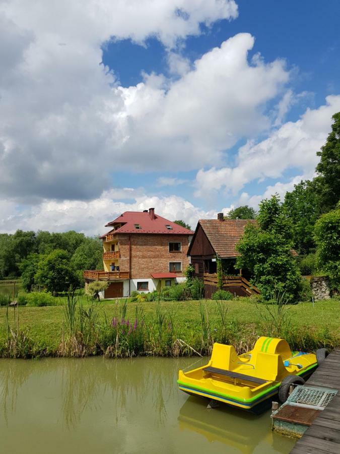 Na Stawach Guest House Stryszow Eksteriør bilde