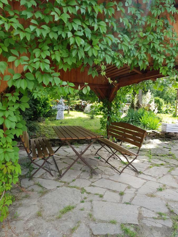 Na Stawach Guest House Stryszow Eksteriør bilde